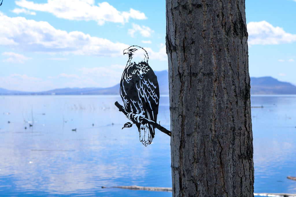 Metal Bald Eagle Yard Art & Garden Decoration